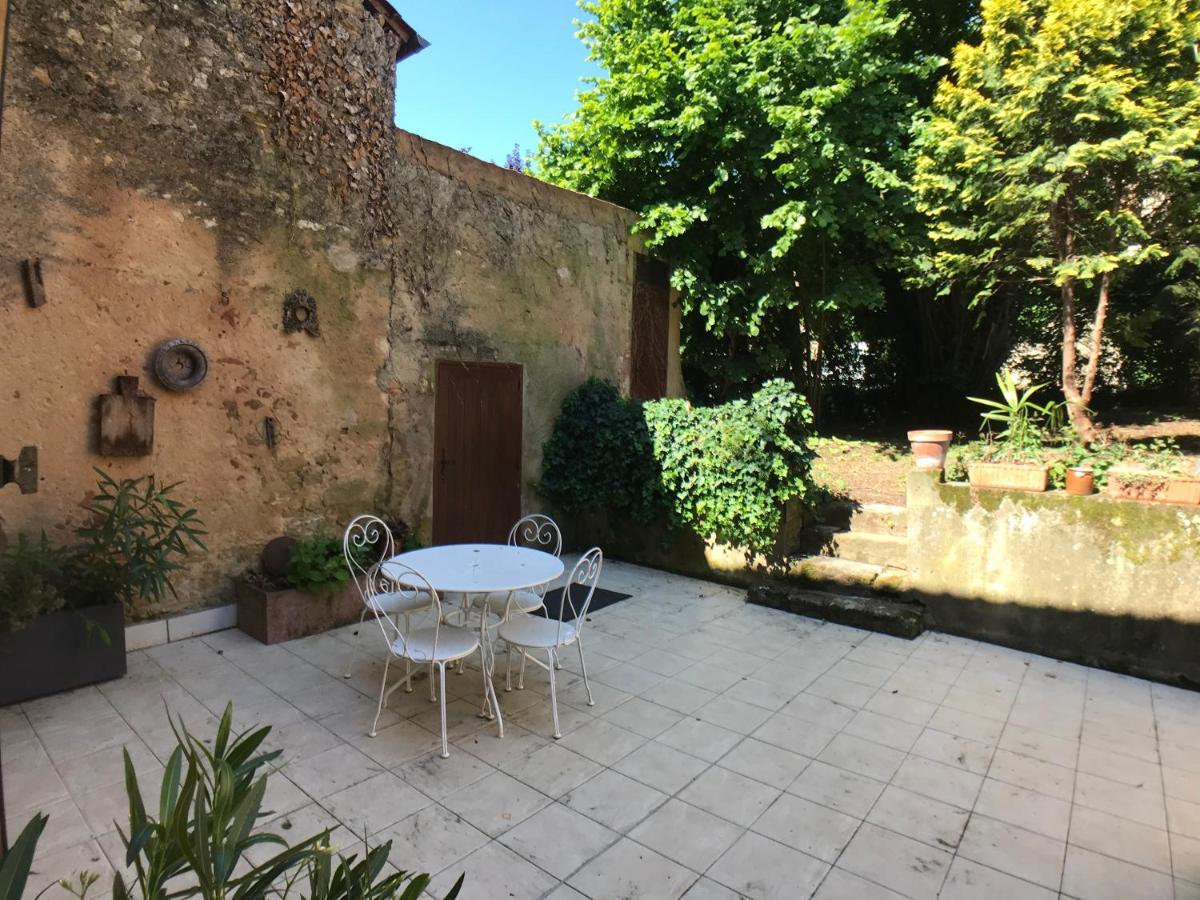 maison avec terrasse&garage dans le Périgord noir Belvès Esterno foto