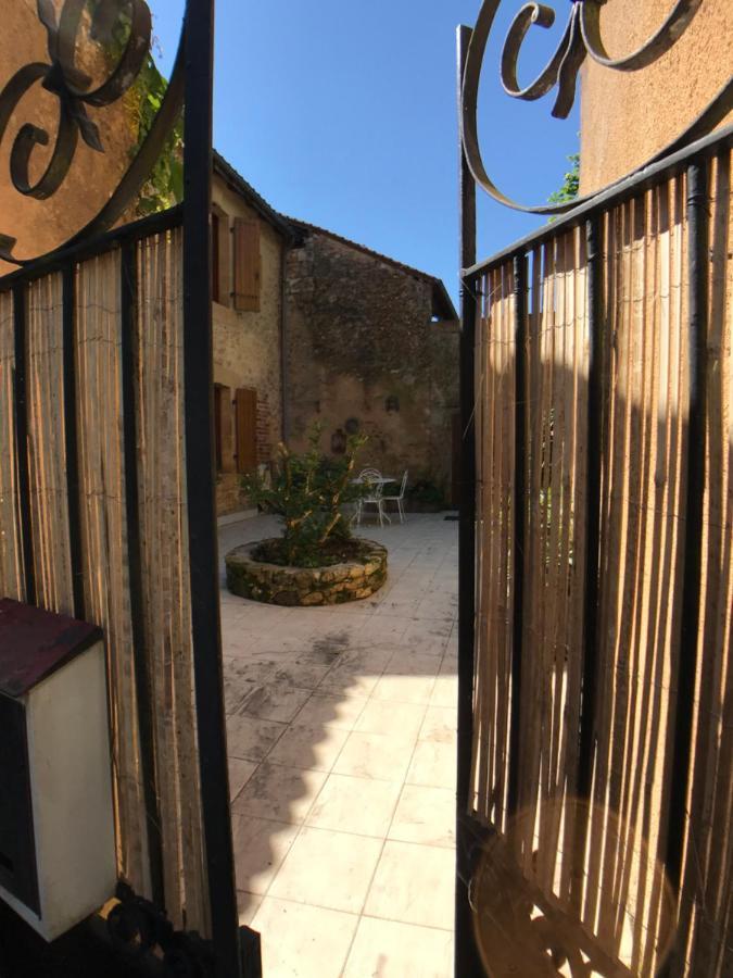 maison avec terrasse&garage dans le Périgord noir Belvès Esterno foto