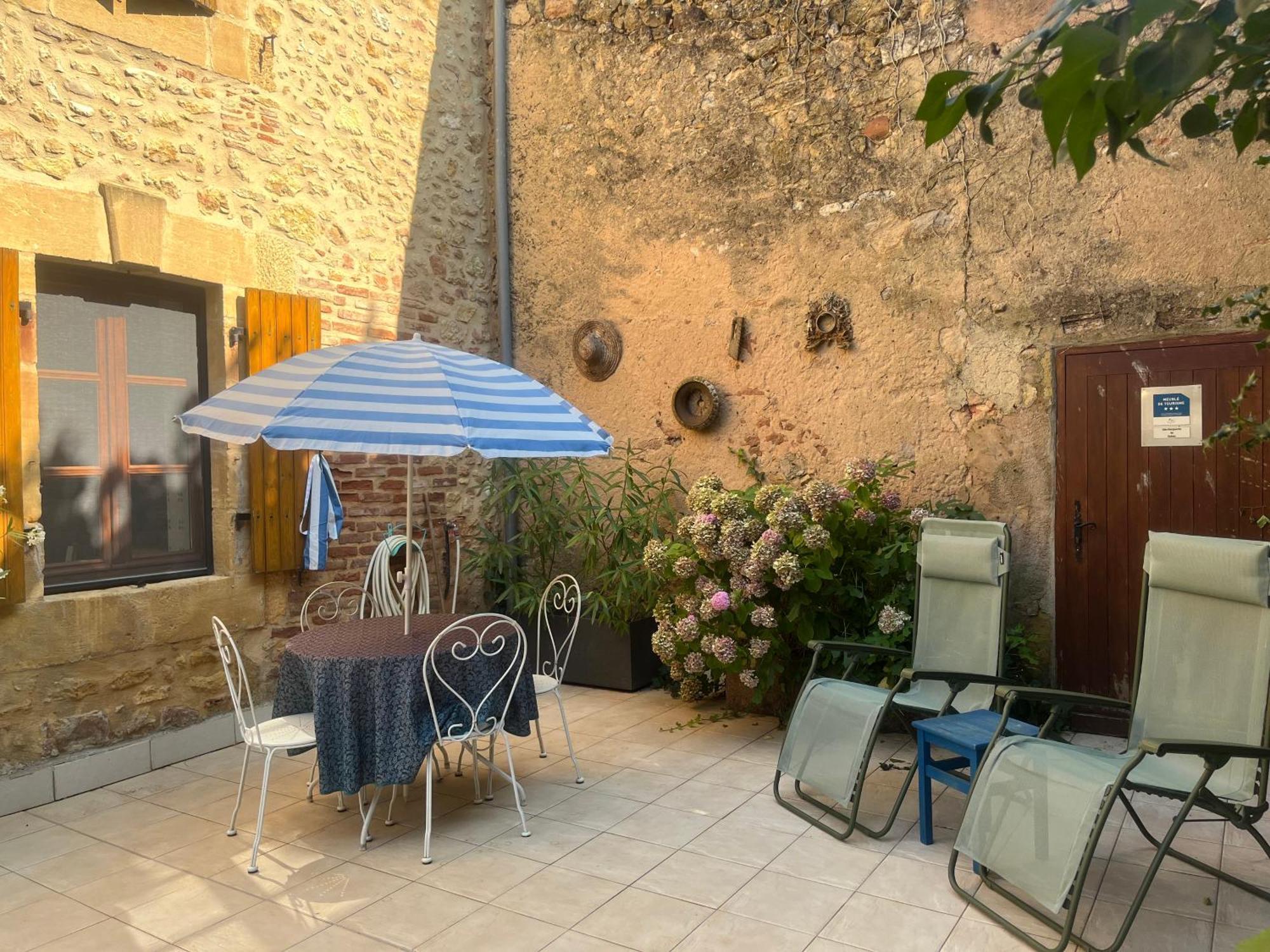 maison avec terrasse&garage dans le Périgord noir Belvès Esterno foto